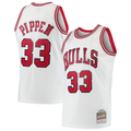 Leonaf C.Bulls #33 Scottie Pippen Mitchell & Ness White Hardwood Classics Swingman Jerseys